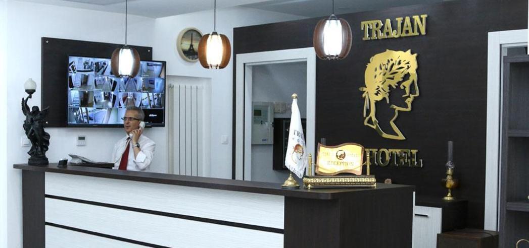 Trajan Hotel Timgad ภายนอก รูปภาพ